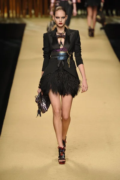 Look 37